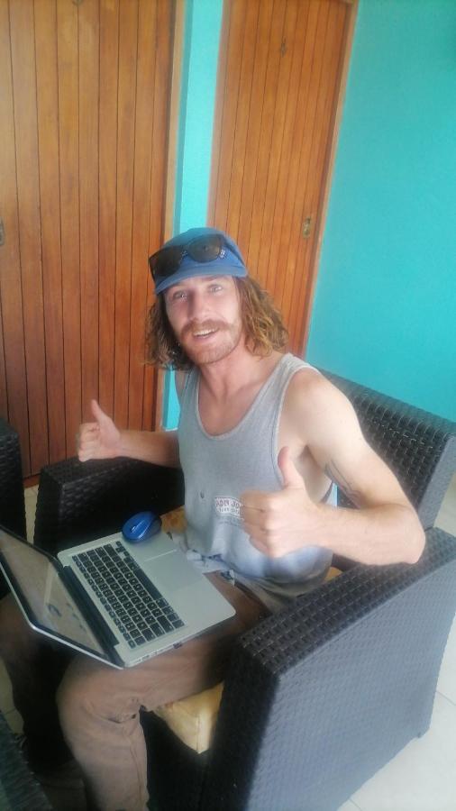 Hospedaje Restaurante El Hombre Puerto Chicama Kültér fotó