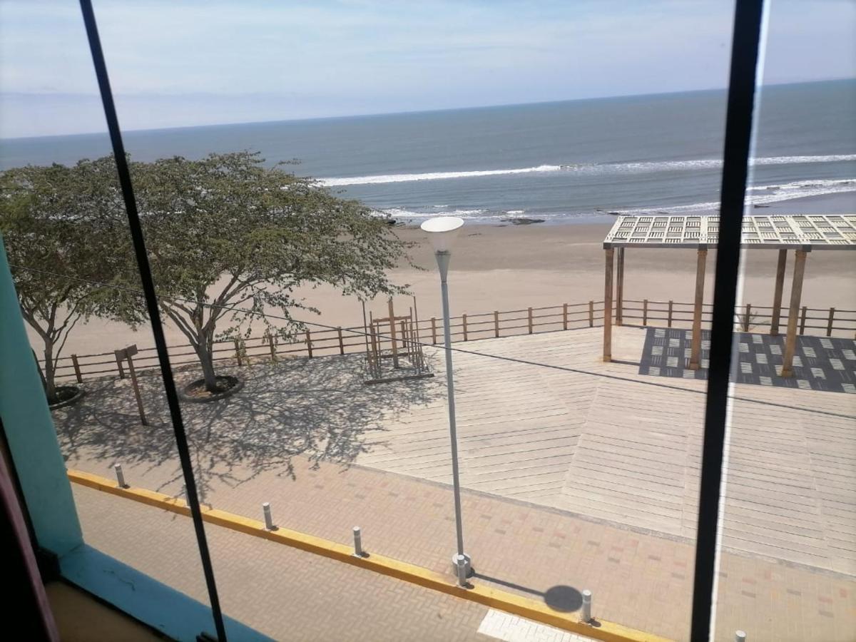 Hospedaje Restaurante El Hombre Puerto Chicama Kültér fotó